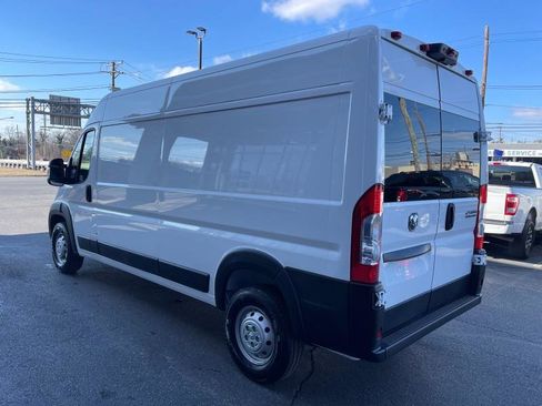 Used 2023 RAM ProMaster 2500 image 8