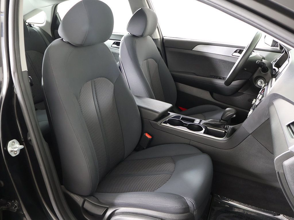 Used 2018 Hyundai Sonata SE FWD image 27