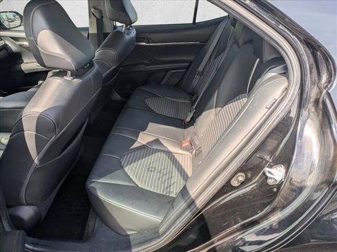 Used 2021 Toyota Camry SE FWD image 13