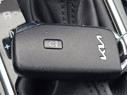 Used 2023 Kia Sportage EX image 22