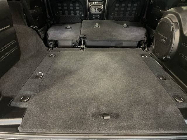 Used 2023 Jeep Wrangler Unlimited Rubicon w/ Cold Weather Group AWD/4WD image 44