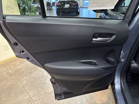 Used 2023 Toyota Corolla Cross XLE w/ Convenience Package image 24