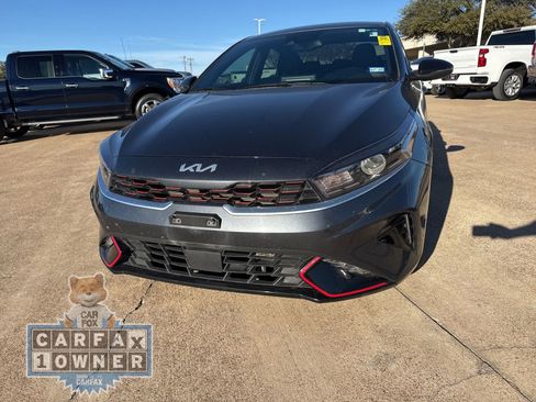 Used 2023 Kia Forte GT-Line w/ GT-Line Premium Package image 2