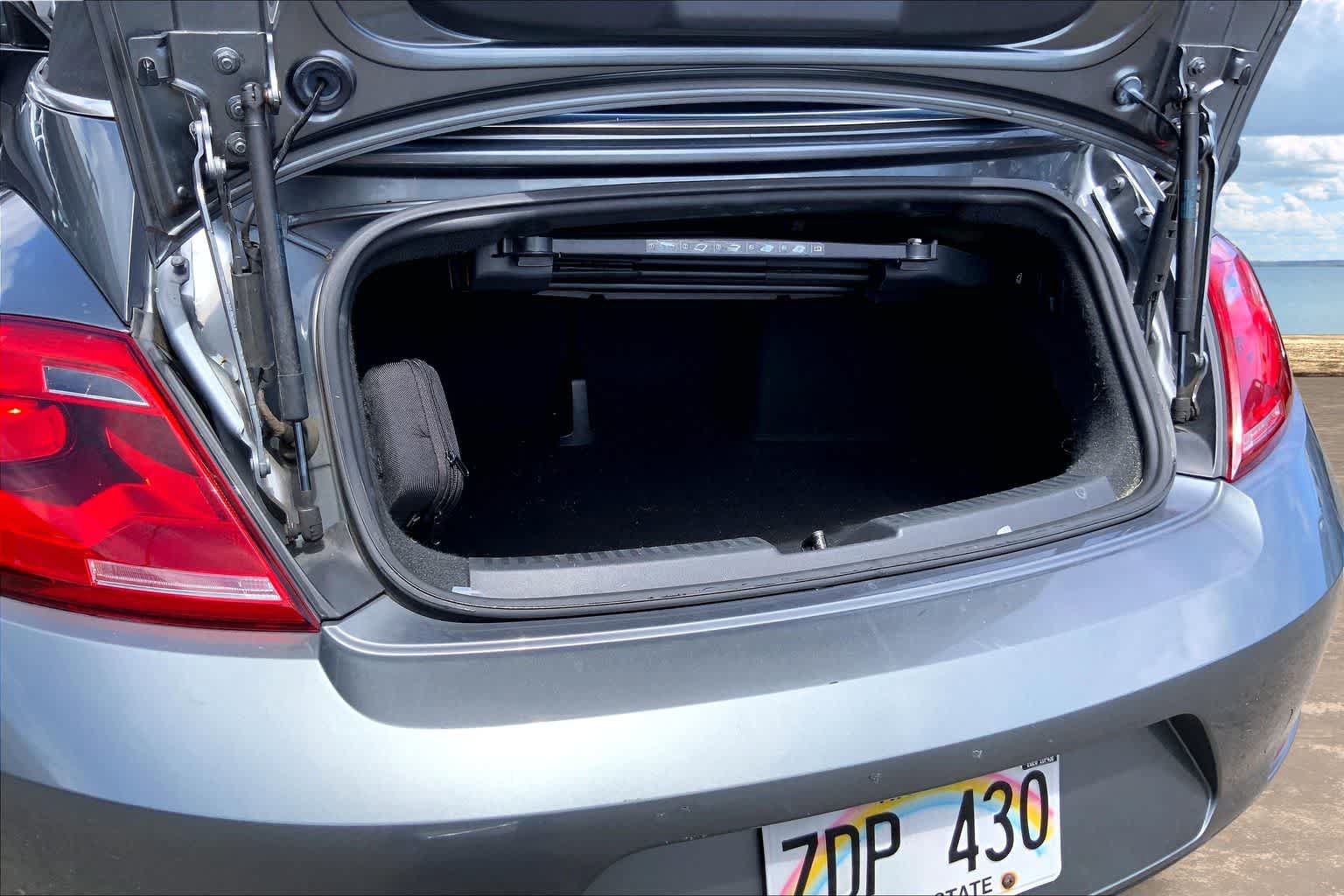 Used 2013 Volkswagen Beetle 2.5 FWD image 17