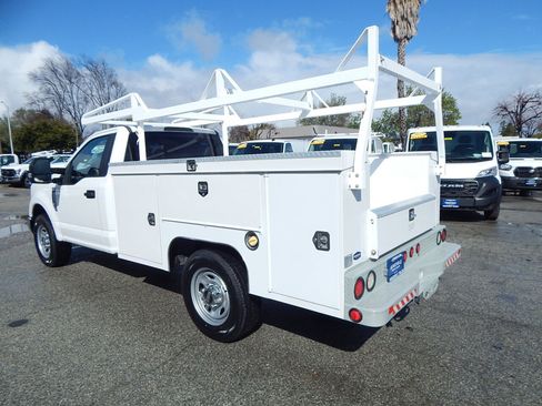 Used 2018 Ford F350 XL w/ Power Equipment Group image 6