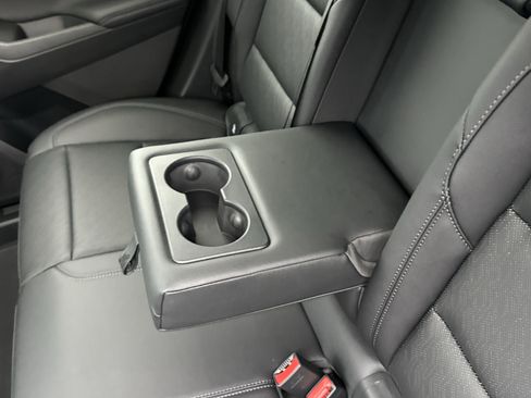 New 2026 Chevrolet Equinox LT w/ Convenience Package II image 14