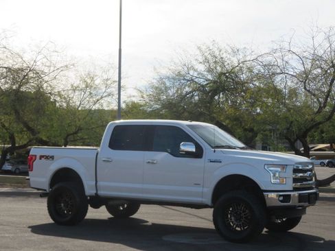 Used 2016 Ford F150 Lariat w/ Equipment Group 501A Mid image 4