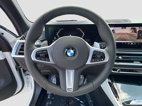 New 2026 BMW X5 xDrive40i w/ M Sport Package AWD/4WD image 38