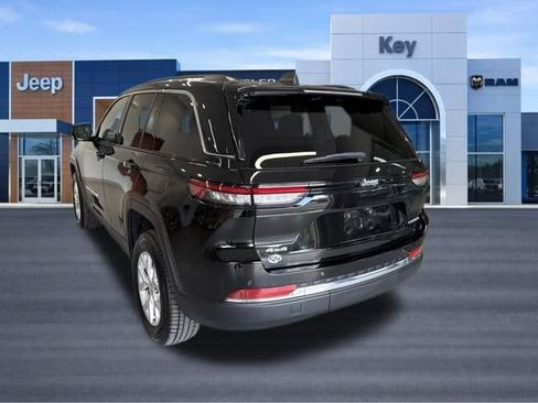 Used 2022 Jeep Grand Cherokee Limited AWD/4WD image 4