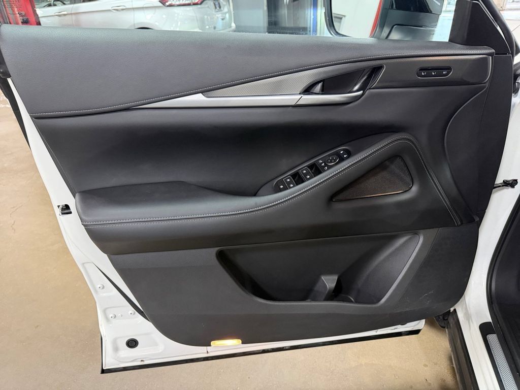 Used 2024 INFINITI QX60 Luxe AWD/4WD image 30