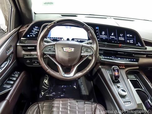 Certified 2021 Cadillac Escalade Sport Platinum w/ Heavy-Duty Trailer Package AWD/4WD image 3