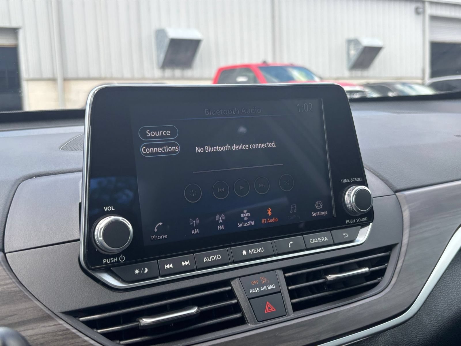 Used 2025 Nissan Altima 2.5 SV FWD image 19