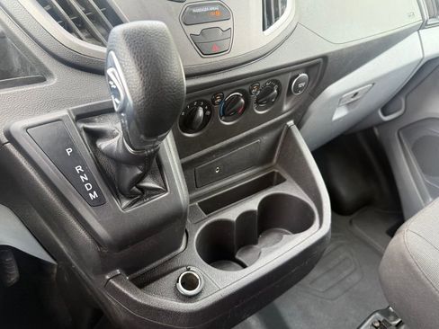 Used 2018 Ford Transit 250 130 Low Roof w/ Exterior Upgrade Package RWD image 24