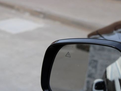 Used 2022 Kia Sorento SX image 25