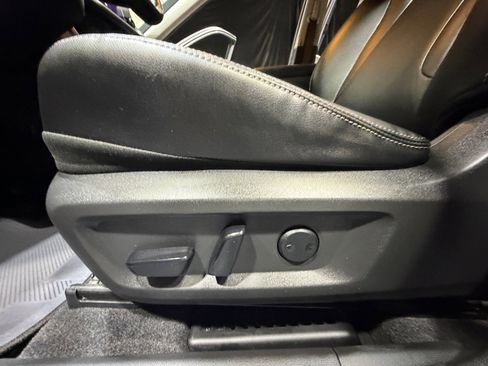 Certified 2023 Nissan Rogue SL w/ SL Premium Package image 14