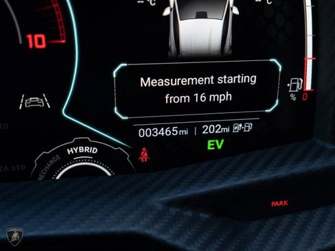 Used 2024 Lamborghini Revuelto image 25