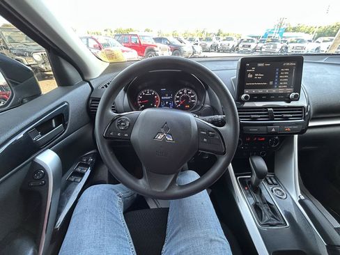 Used 2022 Mitsubishi Eclipse Cross LE AWD/4WD image 28