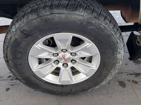 Used 2020 GMC Sierra 1500 2WD Crew Cab w/ Sierra Value Package image 13