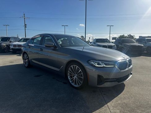 Certified 2023 BMW 530i w/ Premium Package RWD image 5