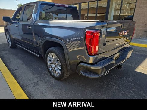 Certified 2022 GMC Sierra 1500 Denali w/ Denali Premium Package AWD/4WD image 5