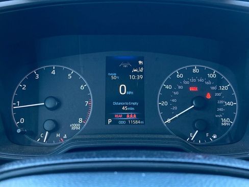 Used 2025 Toyota Corolla LE image 12