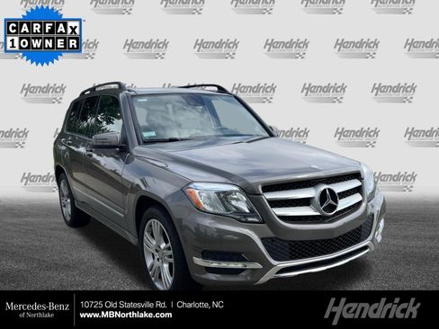 Used 2015 Mercedes-Benz GLK 250 BlueTEC 4MATIC image 1