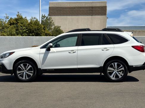 Used 2019 Subaru Outback 2.5i Limited w/ Popular Package #2 AWD/4WD image 9