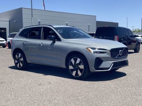 New 2025 Volvo XC60 T8 Plus w/ Protection Package Premier image 4