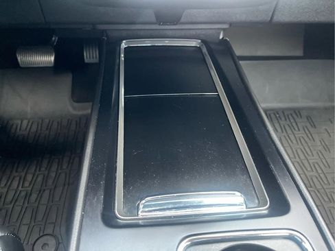 Used 2023 Lincoln Corsair Reserve w/ Jet Appearance Package image 38