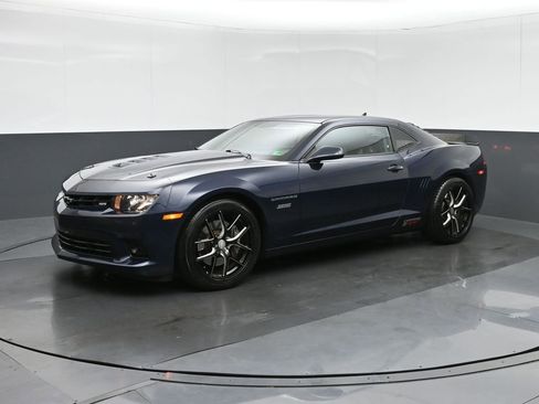 Used 2015 Chevrolet Camaro SS w/ Rear Vision Package image 3