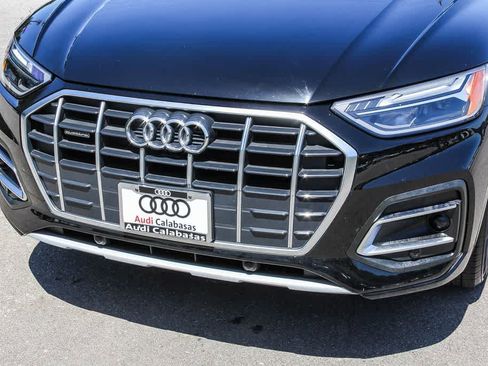 Used 2023 Audi Q5 2.0T Premium w/ Convenience Package AWD/4WD image 8