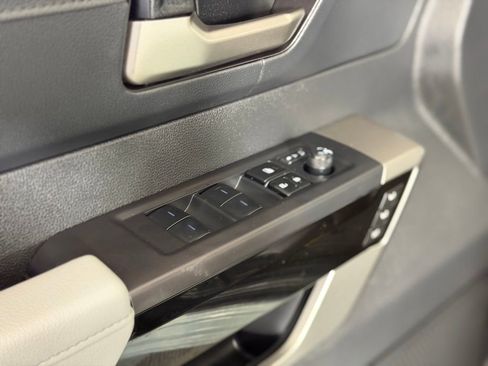 Used 2024 Toyota Tundra Limited image 27