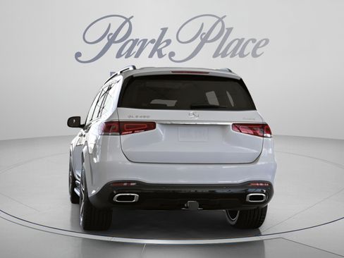 Used 2023 Mercedes-Benz GLS 450 4MATIC image 16