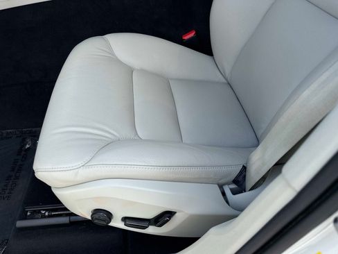 Certified 2024 Volvo XC60 B5 Plus w/ Climate Package AWD/4WD image 21