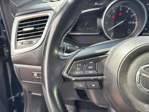 Used 2018 MAZDA MAZDA3 Grand Touring FWD image 14