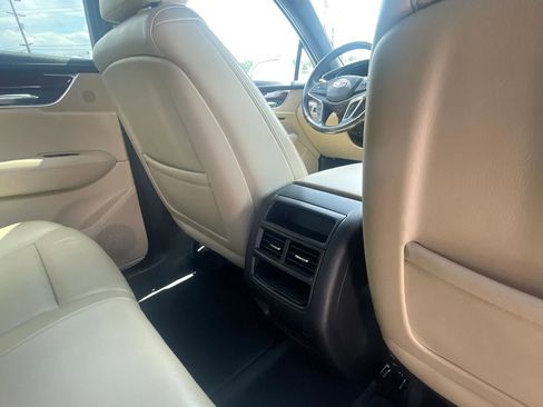 Used 2017 Cadillac XT5 Luxury w/ Driver Awareness Package FWD image 35