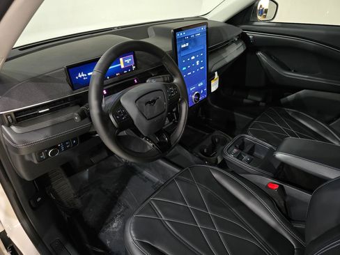 New 2025 Ford Mustang Mach-E Select image 17