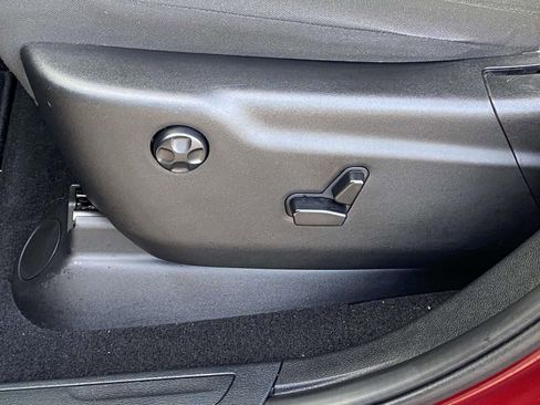 Used 2020 Jeep Grand Cherokee Laredo image 15