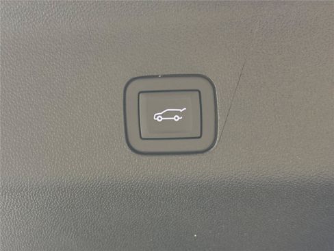 New 2026 GMC Yukon AT4 Ultimate AWD/4WD image 19