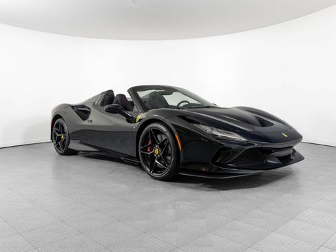 Used 2023 Ferrari F8 Tributo RWD image 17