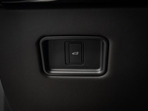 New 2026 Land Rover Defender 130 V8 image 42