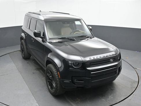 Used 2026 Land Rover Defender 110 X-Dynamic SE image 38