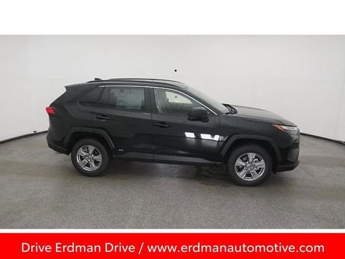 Certified 2025 Toyota RAV4 LE image 11