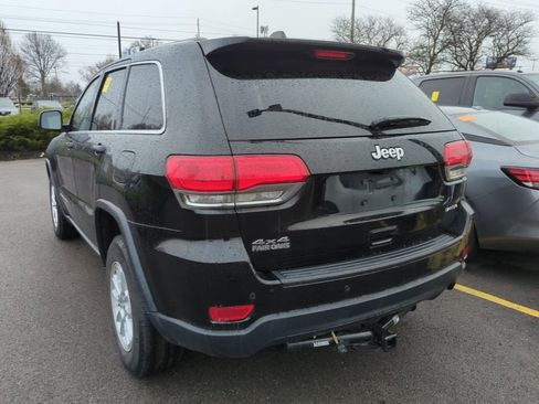 Used 2018 Jeep Grand Cherokee Laredo image 4