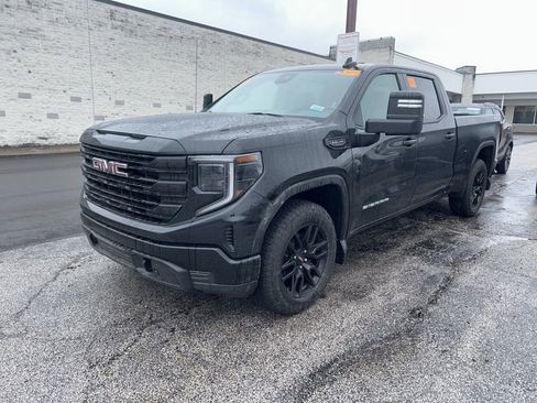Used 2023 GMC Sierra 1500 Pro w/ Graphite Edition image 3