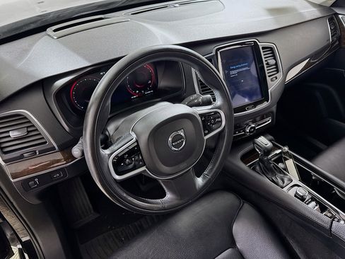 Used 2019 Volvo XC90 T6 Momentum w/ Advanced Package image 13
