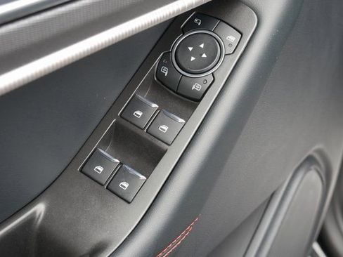 Used 2025 Ford Explorer ST-Line w/ Premium Package image 16