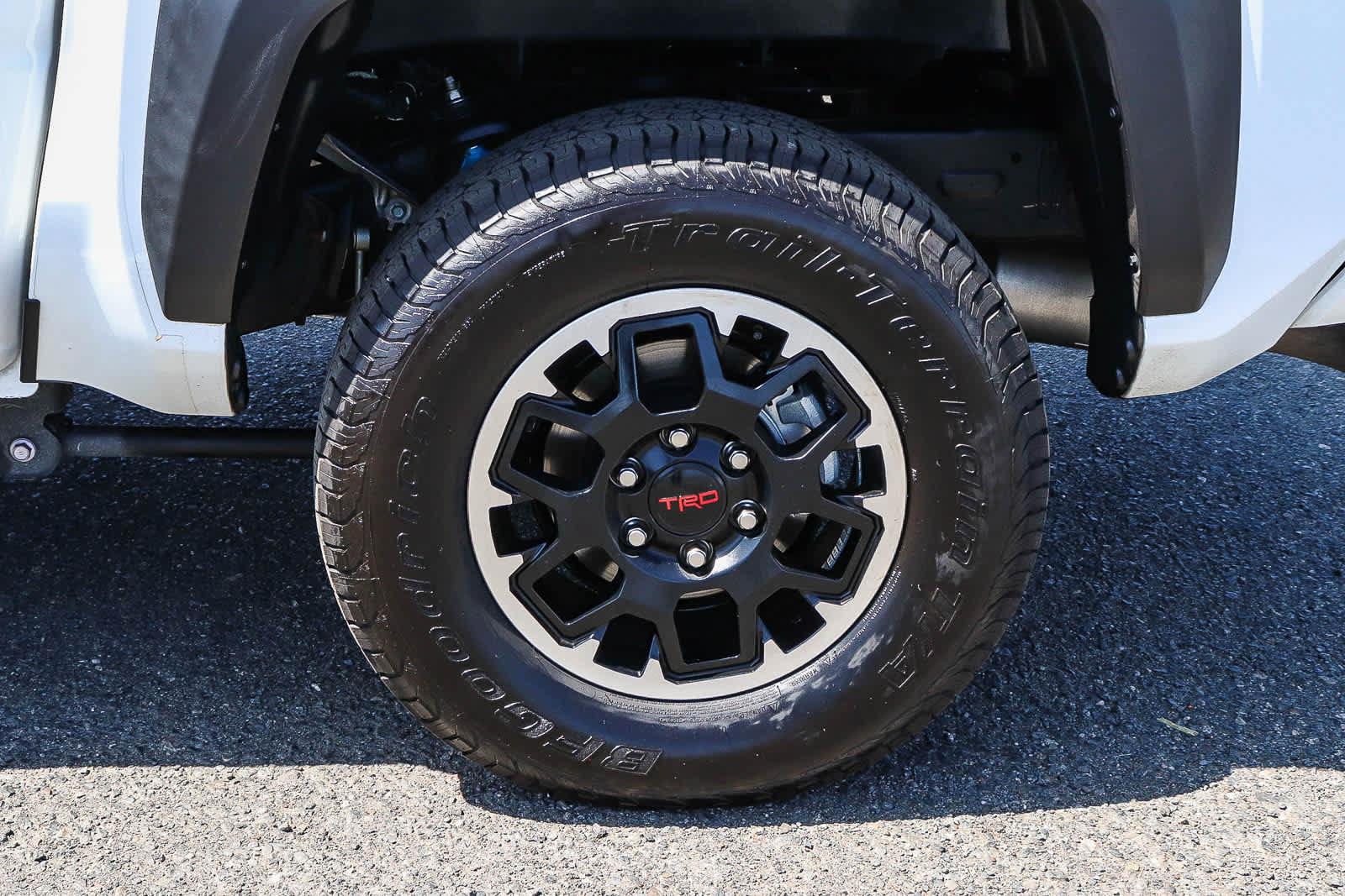 Used 2025 Toyota Tacoma TRD Off-Road AWD/4WD image 13