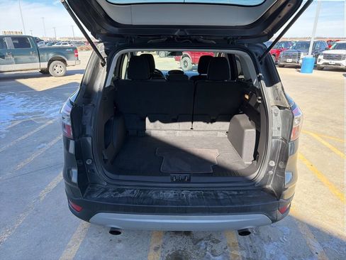 Used 2018 Ford Escape SE image 21