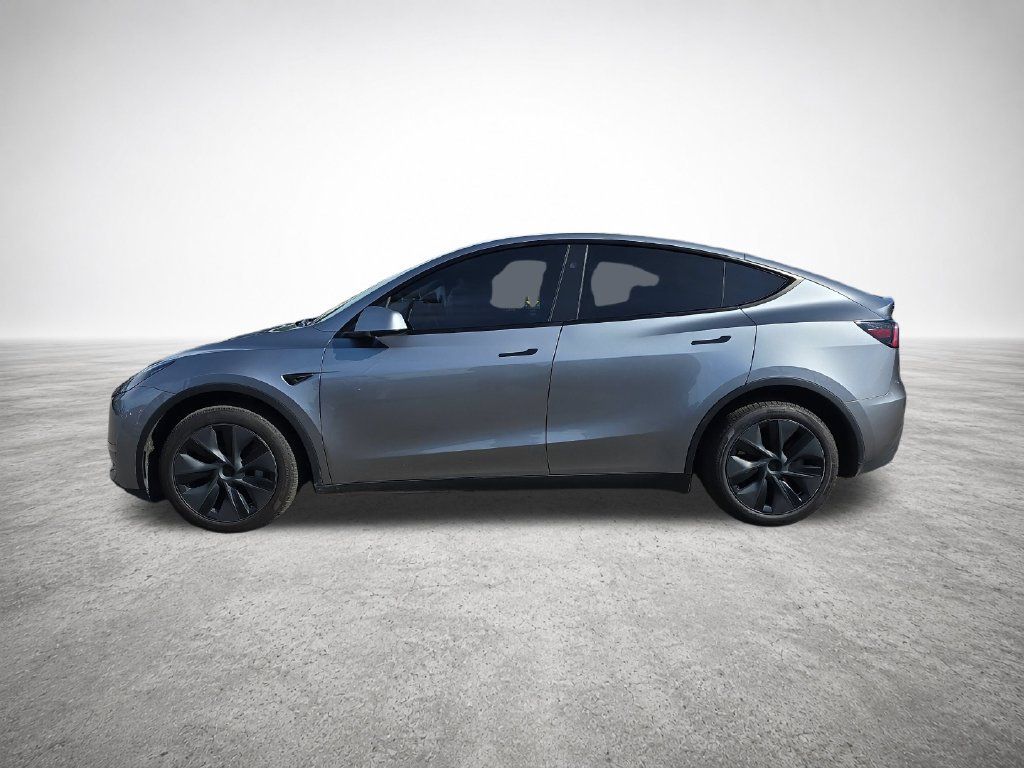 Used 2024 Tesla Model Y Long Range AWD/4WD image 4